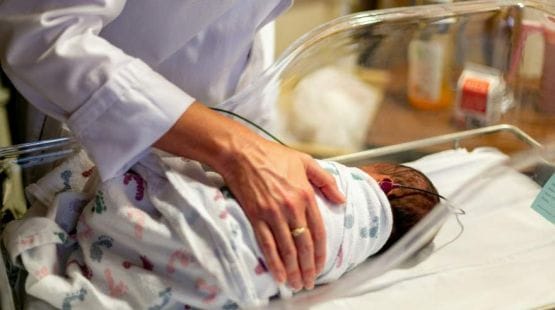 pregled sluha kod beba u porodilistu